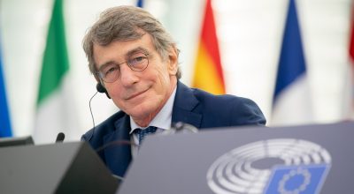 Ci ha lasciati a 65 anni David Sassoli, Presidente del Parlamento Europeo.